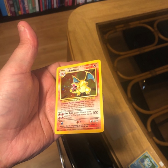 Charizard 1999 pristine - Picture 2 of 4